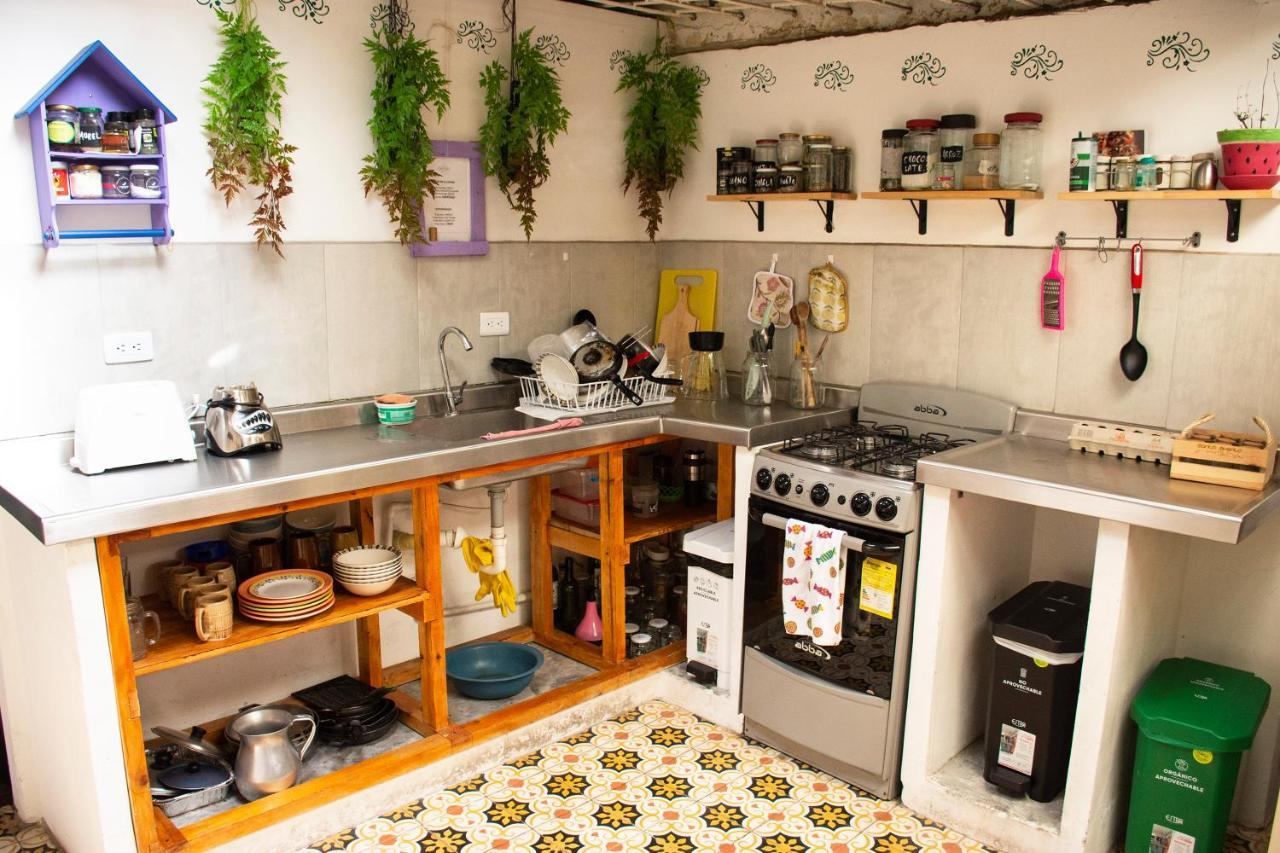 Hostal Macondo ボゴタ エクステリア 写真