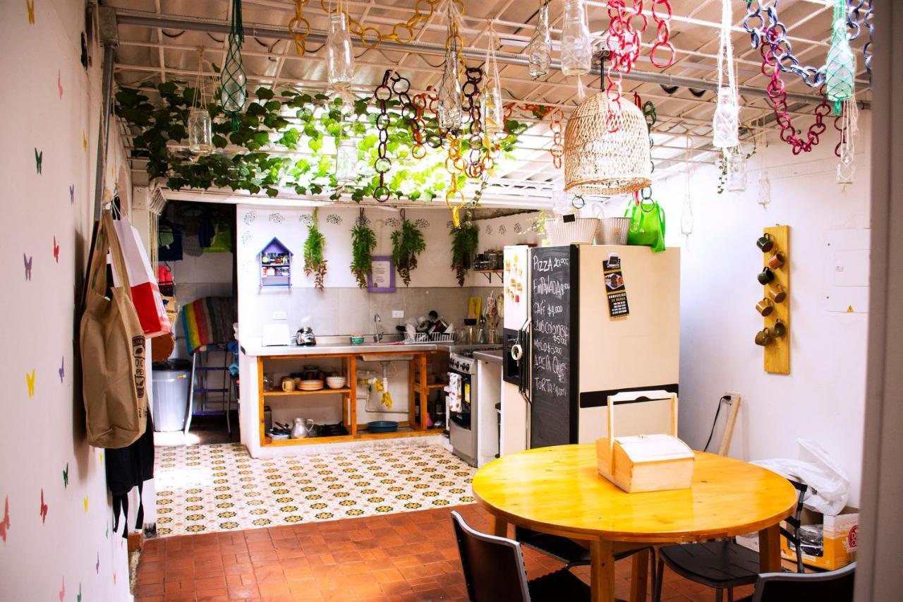 Hostal Macondo ボゴタ エクステリア 写真